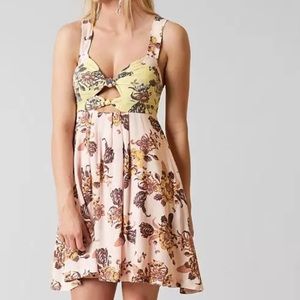 Free People-Baby It’s You Dress. Color: Floral. Size Large. NWT.